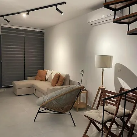Casa Latchi Luxury Maisonette *